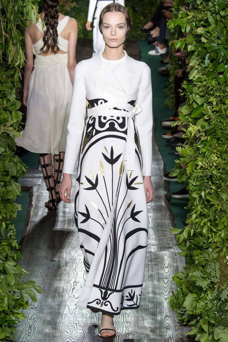 Valentino发布2014年秋季礼裙时装秀-服装T台